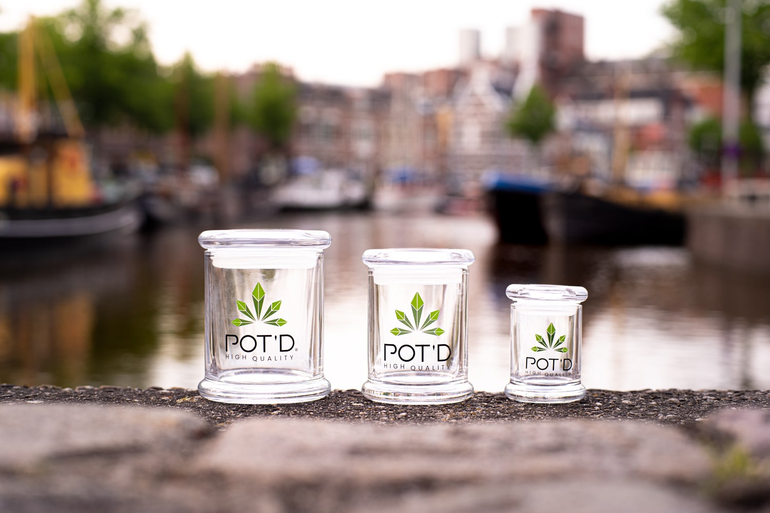 Pot’d glass jars city atmosphere